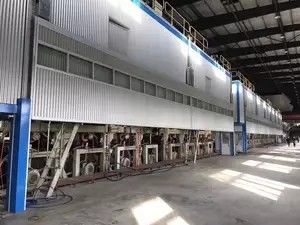 2200 밀리미터 크라프트지 페이퍼 머신 재활용 마분지 공장 40t/D