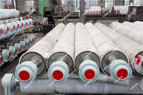 2400 밀리미터 판지로 만드는 라이너 크라프트지 페이퍼 머신 거대한 크라프트지 묶음 생산 라인